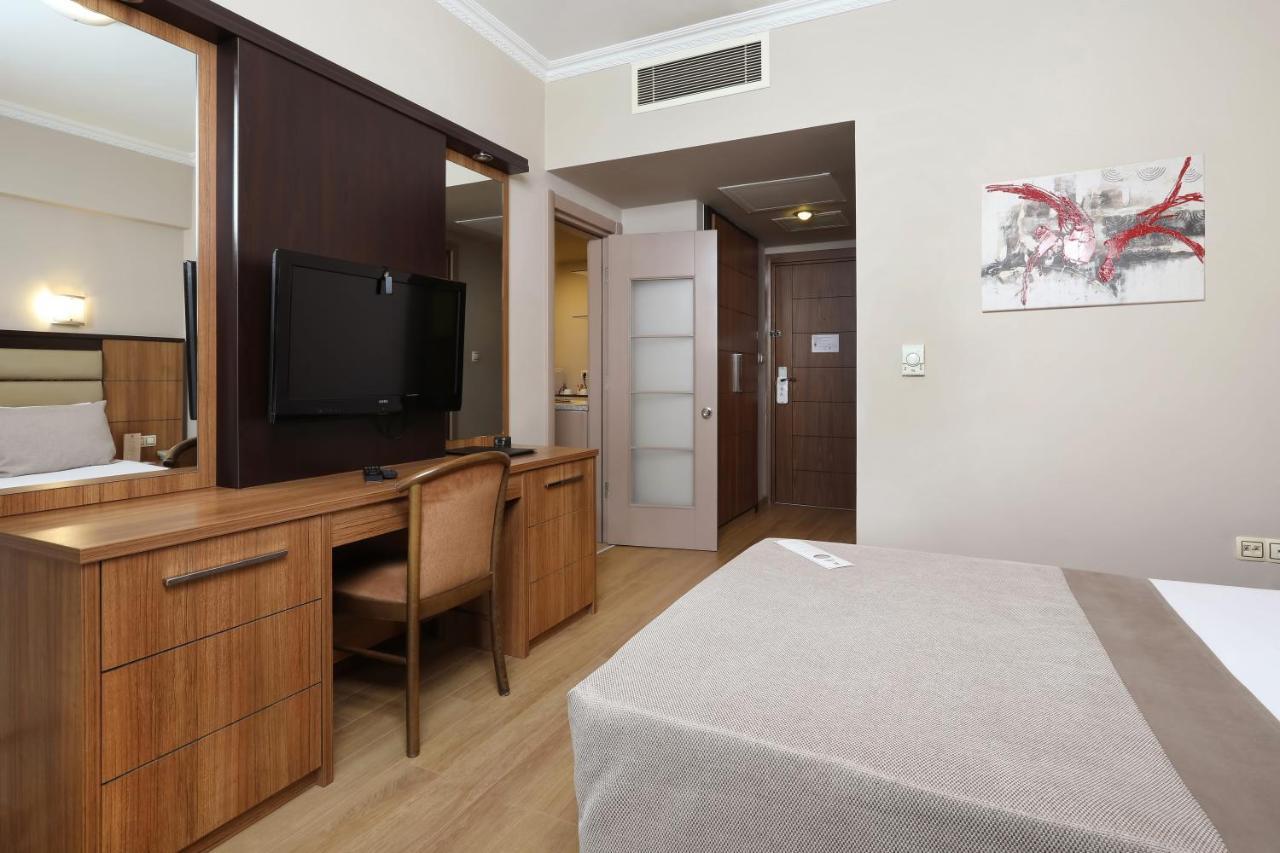 New Balturk Hotel Izmit Коджаелі Екстер'єр фото
